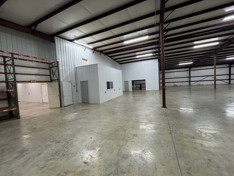 More Photos Of 3178 US-127 Hwy, Liberty Industrial For Lease