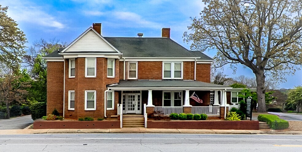 More Photos Of 324 E Saint John St, Spartanburg Office For Lease