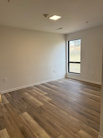 More Photos Of 1428 Rock Springs Rd, Columbia Freestanding For Lease