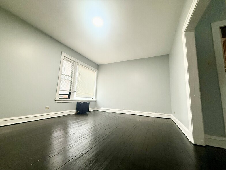 More Photos Of 6734 S East End Ave, Chicago Apartments For Sale