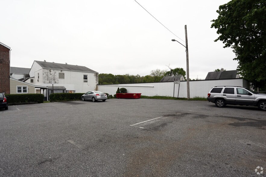 More Photos Of 115 6th St, Upland Light Manufacturing For Lease