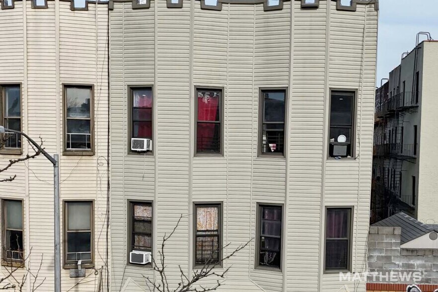 More Photos Of 289 Bleecker St, Brooklyn Apartments For Sale