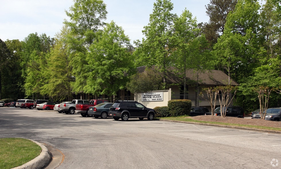 Primary Photo Of 2 Riverchase Office Plz, Birmingham Office For Lease