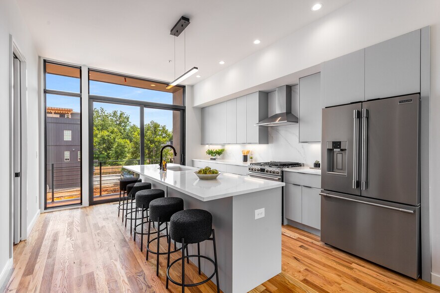 More Photos Of 105 Georgia Ave SE, Atlanta Apartments For Sale