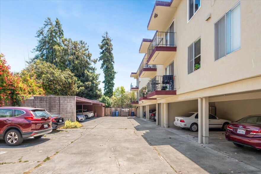 More Photos Of 2231-2233 Grant St, Berkeley Apartments For Sale