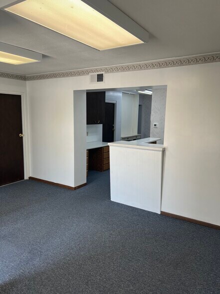 More Photos Of 236 E Glendale St, Dillon Office For Sale