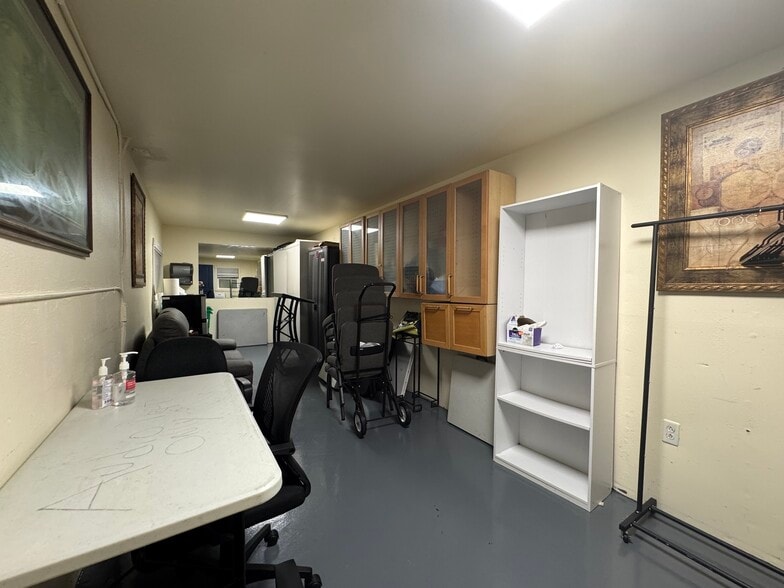 More Photos Of 2618 San Pablo Ave, Berkeley Freestanding For Lease