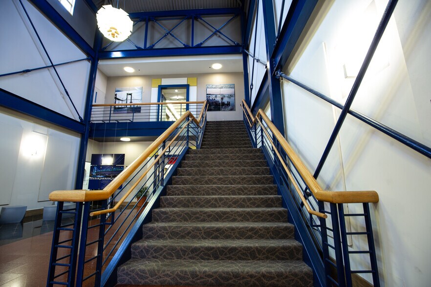 More Photos Of 100 Canal Pointe Blvd, Princeton Medical For Lease