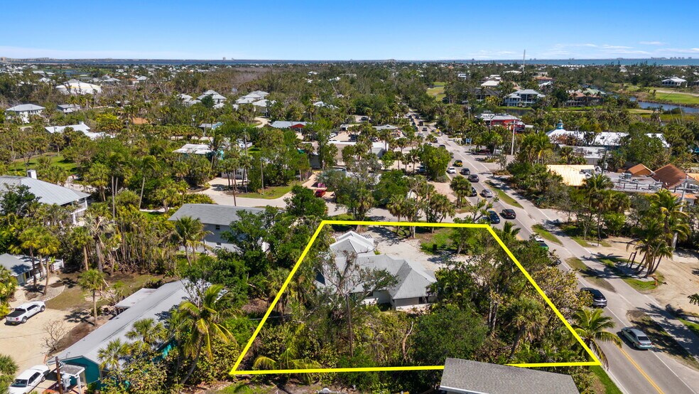 More Photos Of , Sanibel General Retail For Sale