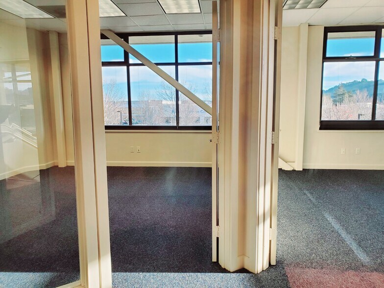 More Photos Of 103 Shoreline Pky, San Rafael Office For Lease