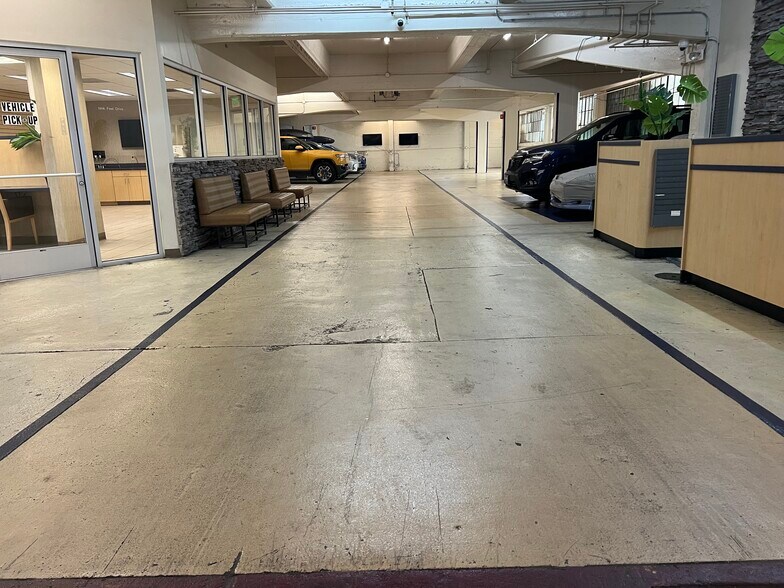 More Photos Of 640 O'Farrell St, San Francisco Service For Lease