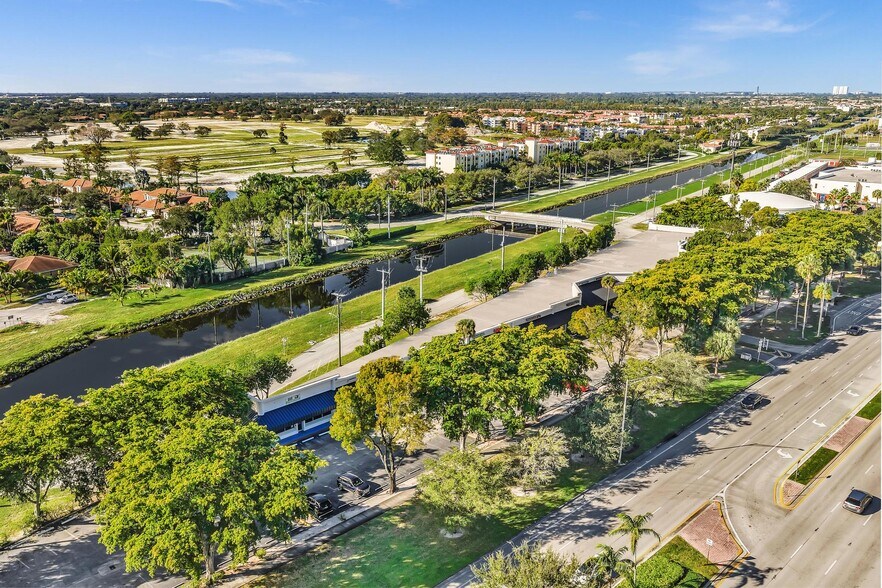 More Photos Of 7204-7292 W Oakland Park Blvd, Lauderhill Unknown For Lease