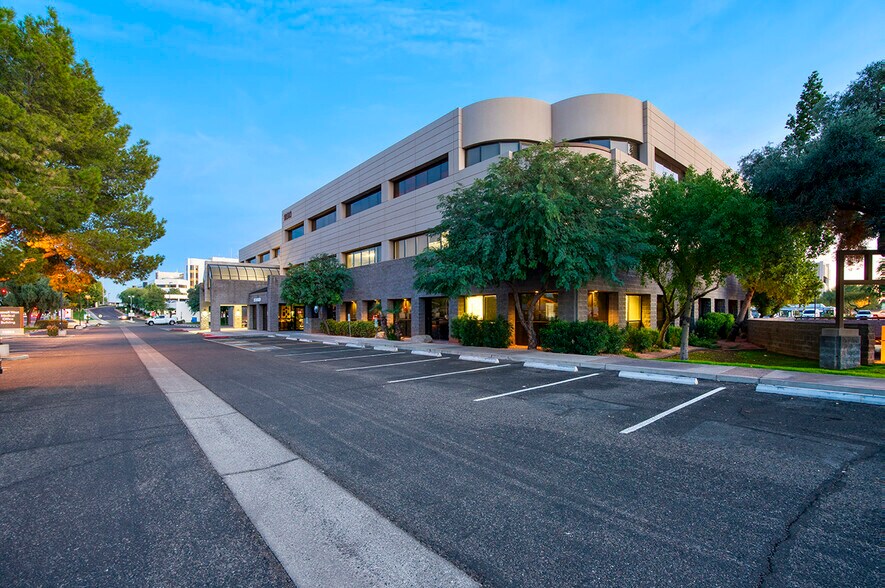 More Photos Of 10503 W Thunderbird Blvd, Sun City Medical For Lease