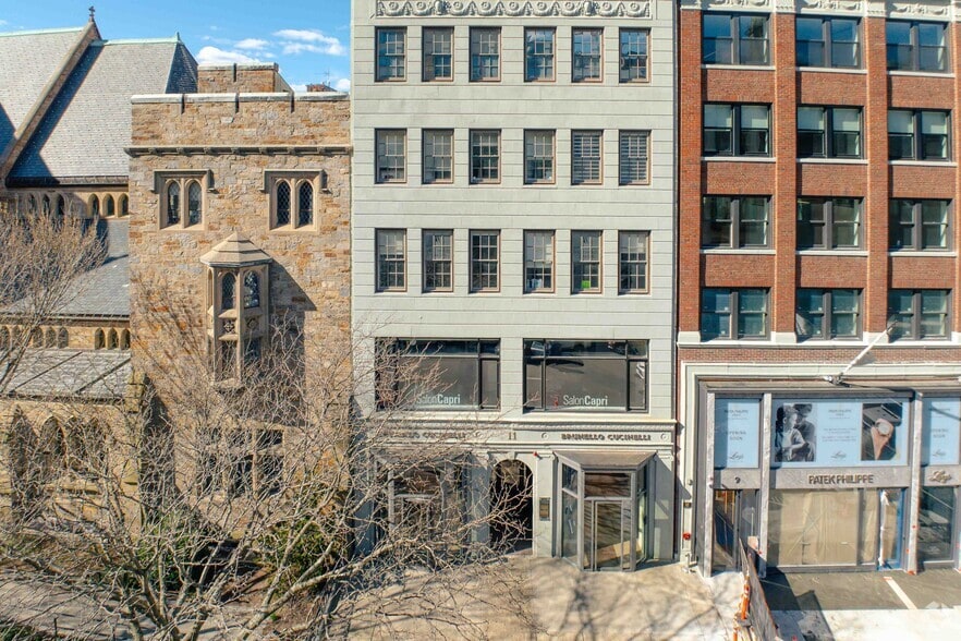 More Photos Of 11 Newbury St, Boston Storefront Retail Office For Lease