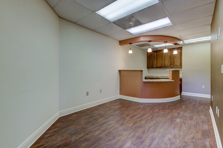More Photos Of 4021 Central Ave, Saint Petersburg Medical For Lease