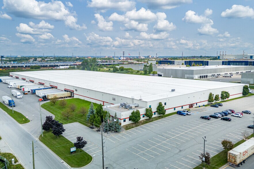 More Photos Of 999 Boundary Rd, Oshawa Warehouse For Lease