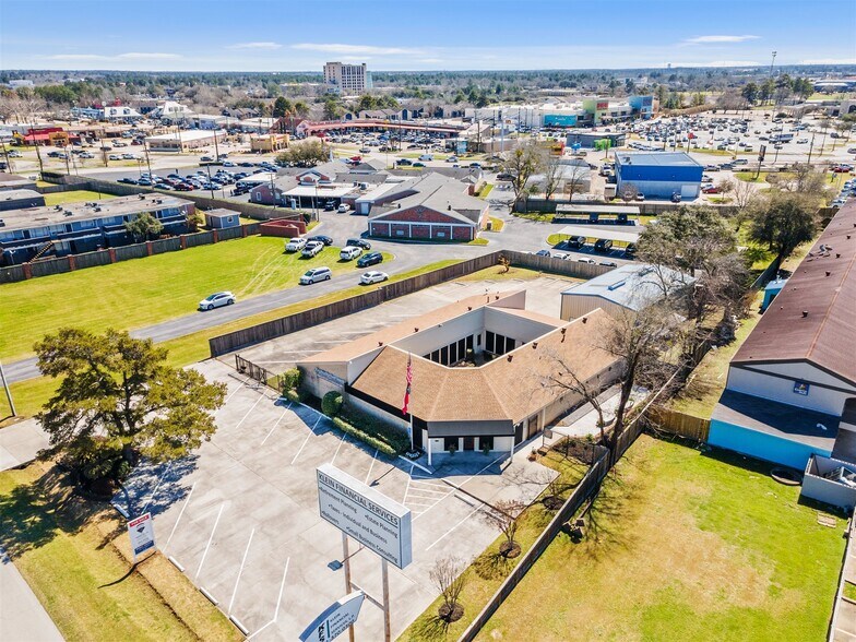 More Photos Of 1427 Keefer Rd, Tomball Office For Lease