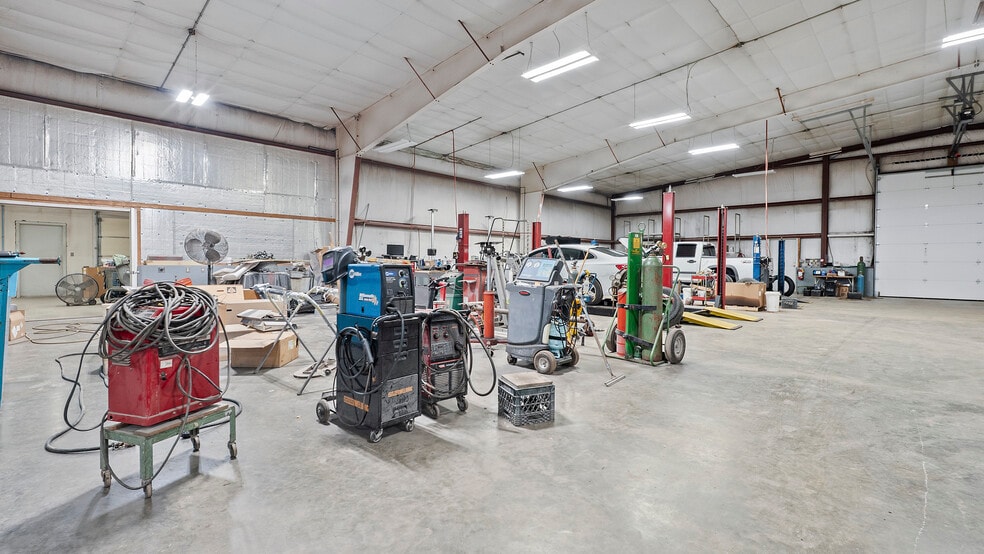 More Photos Of 4630 Crisfield Hwy, Crisfield Warehouse For Sale