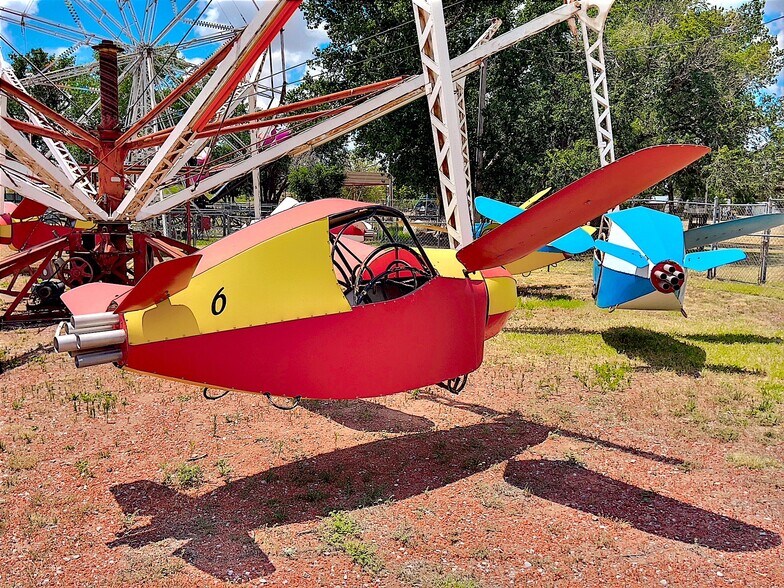 More Photos Of 14683 OK-44A, Lone Wolf Amusement Park For Sale