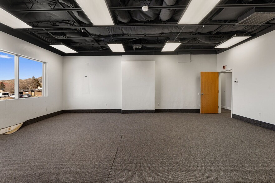 More Photos Of 120 E Altamira Dr, Cedar City Office Residential For Lease