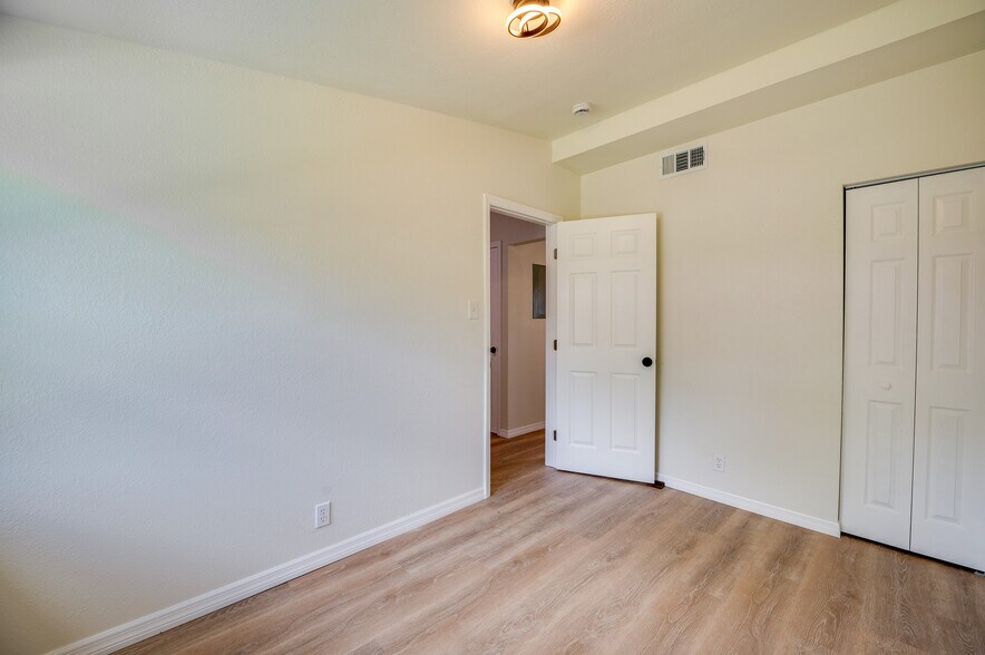 More Photos Of 259 Jefferson St, Daytona Beach Multifamily For Sale