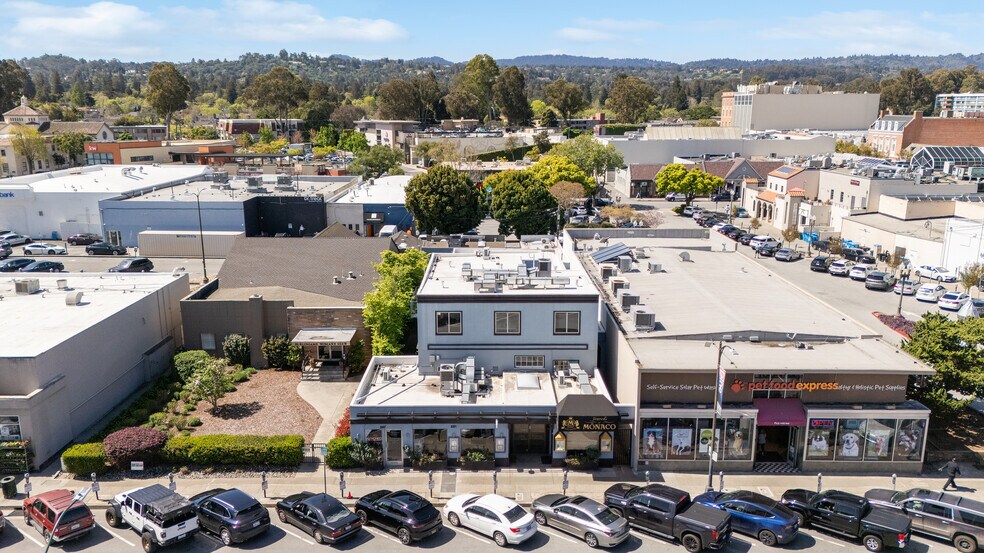 More Photos Of 251 Park Rd, Burlingame Loft Creative Space For Lease