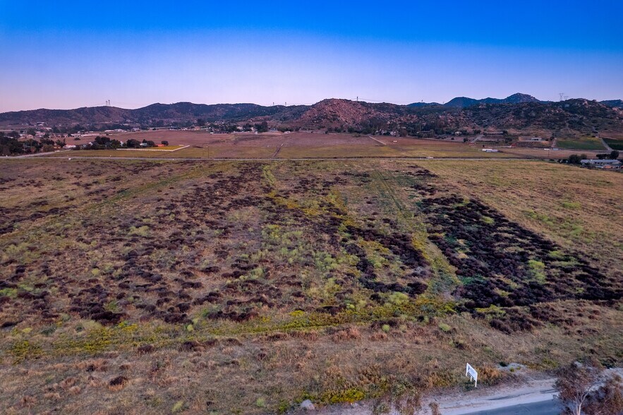 More Photos Of 0 Gibson Ave & Montgomery ave, Nuevo Land For Sale