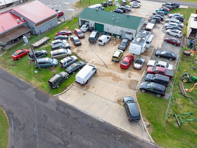 More Photos Of 306 W Front St, La Monte Industrial For Sale