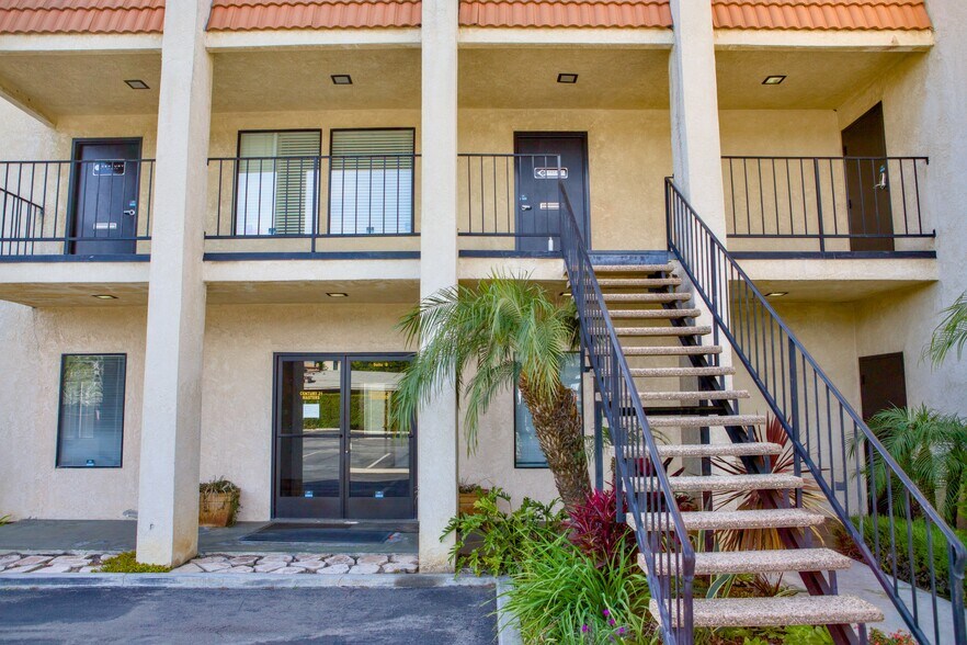 More Photos Of 480 W Rowland Ave, Covina Office For Sale
