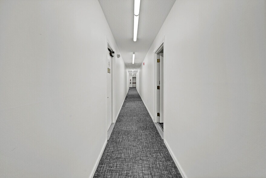 More Photos Of 7 Dunham Dr, New Fairfield Light Manufacturing For Lease