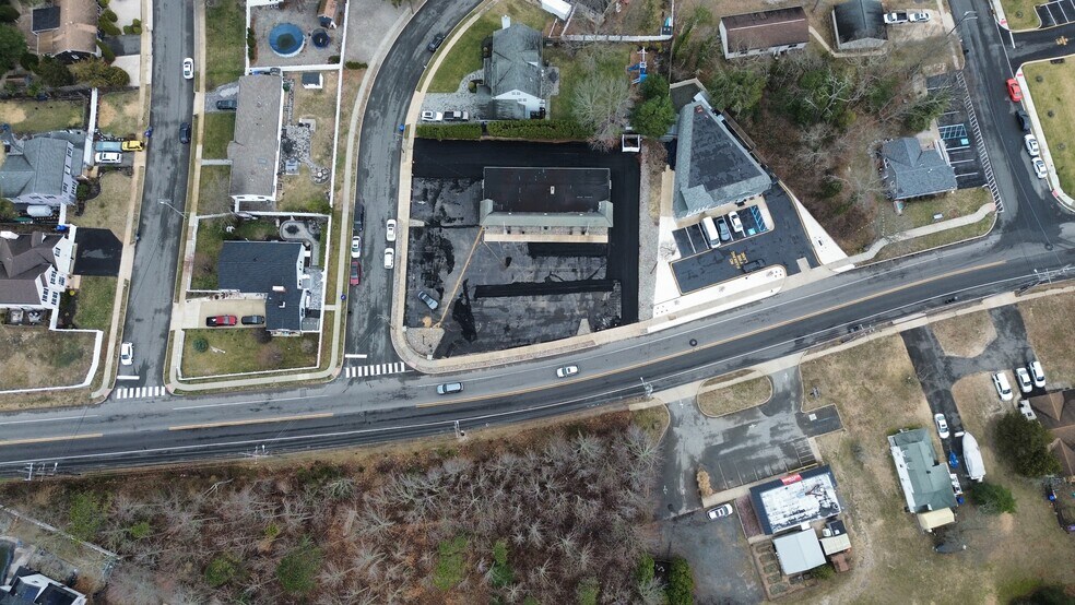 More Photos Of 284 Mantoloking Rd, Brick General Retail For Lease