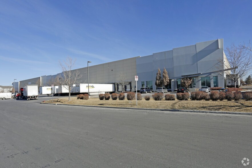 More Photos Of 3650 Fraser St, Aurora Manufacturing For Lease