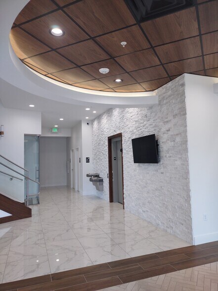 More Photos Of 12459 S 300 E, Draper Office For Lease