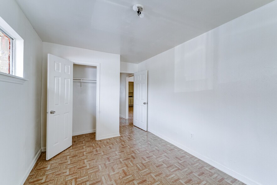 More Photos Of 2101 Hutton St, Houston Apartments For Sale