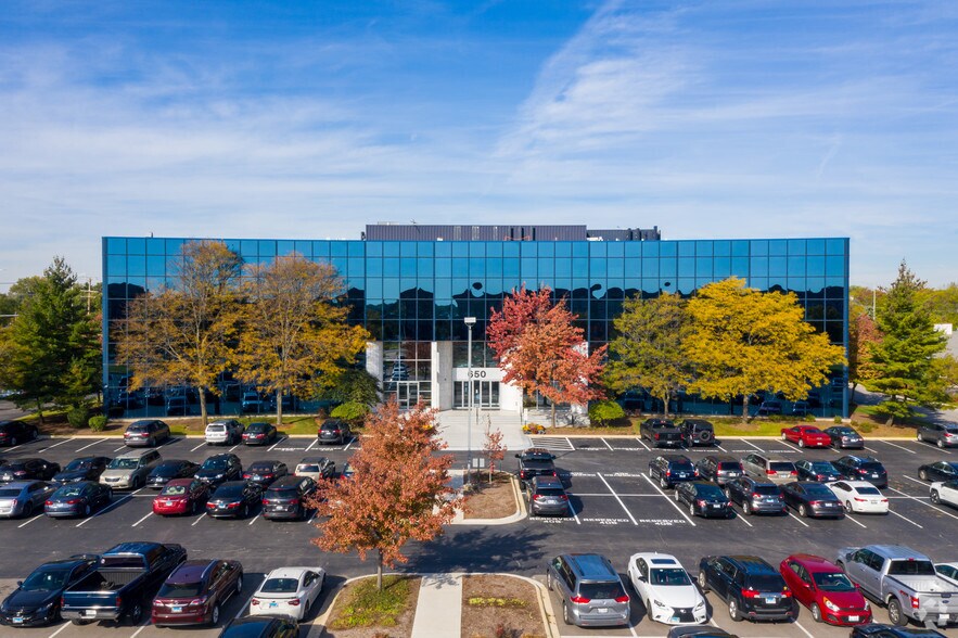 More Photos Of 650 E Algonquin Rd, Schaumburg Office For Lease
