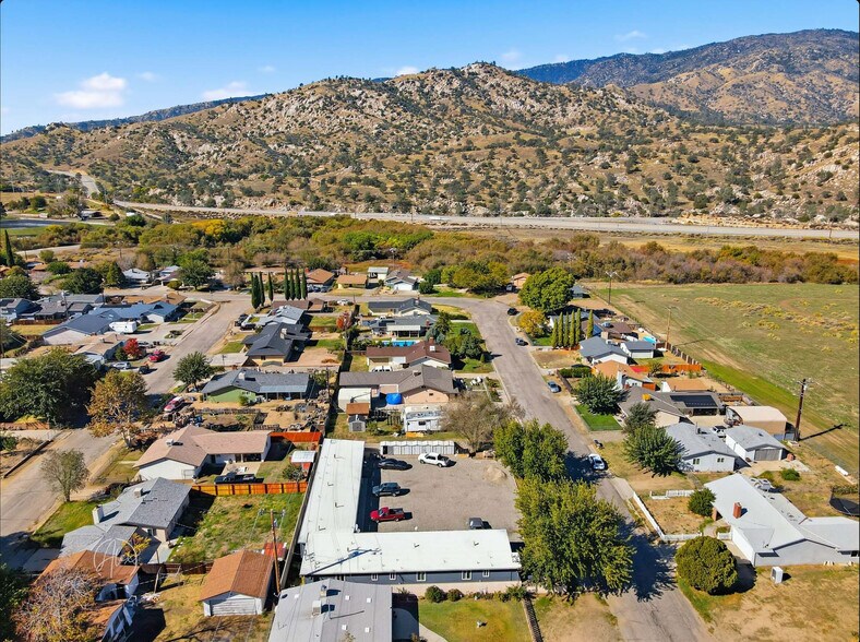 More Photos Of 2100 Crestview Ave, Lake Isabella Apartments For Sale