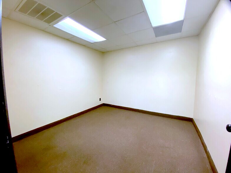 More Photos Of 901 E Oak St, Kissimmee Medical For Lease