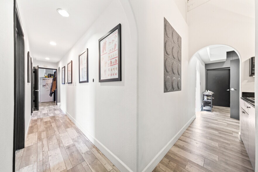 More Photos Of 1714 17th St, Santa Monica Medical For Lease