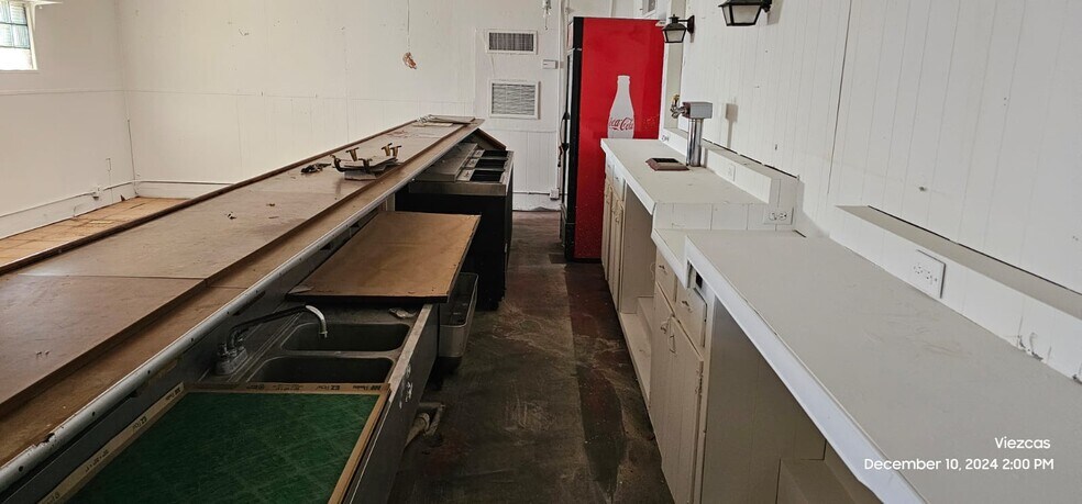 More Photos Of 864 E Jimmie Kerr Blvd, Casa Grande Bar For Sale