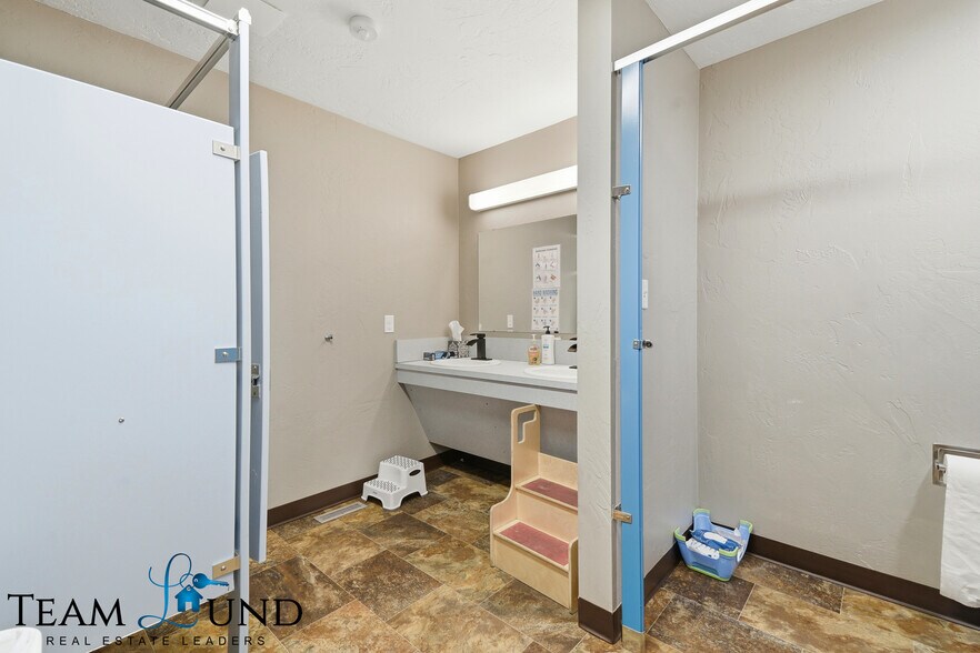 More Photos Of 915 S McKinley St, Casper Office Residential For Sale
