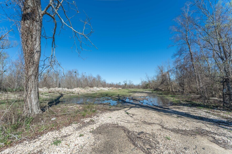 More Photos Of 3672 Airline Hwy, Reserve Land For Sale
