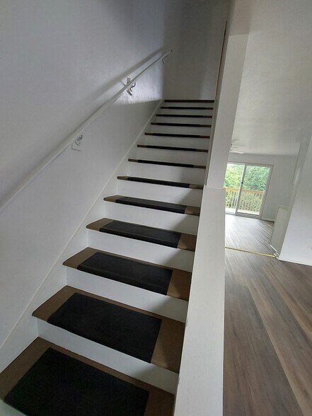 More Photos Of 435 Woodland Ave, Steubenville Apartments For Sale