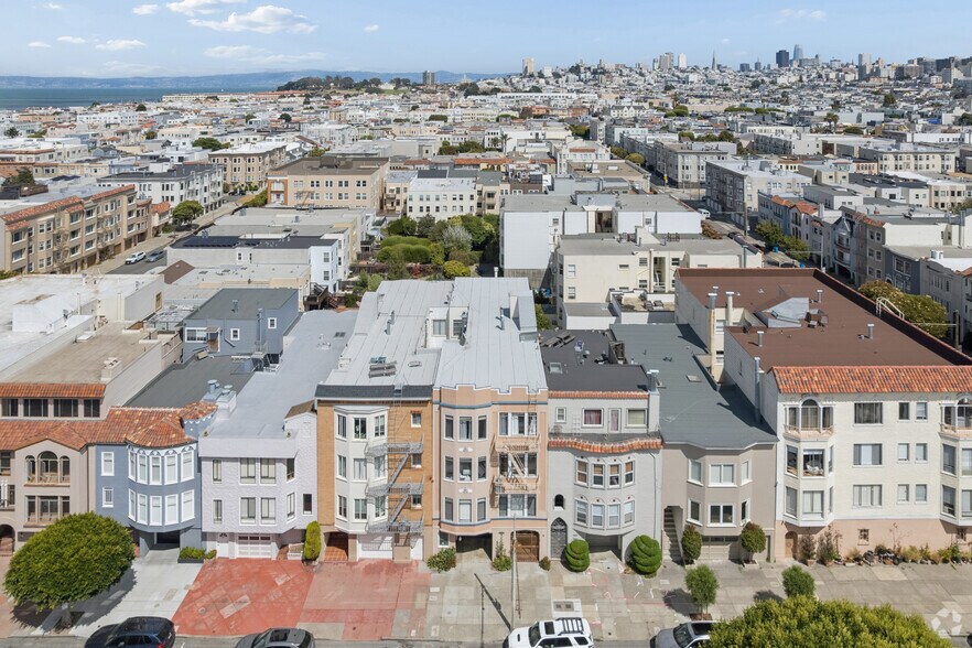 More Photos Of 3324 Broderick St, San Francisco Apartments For Sale