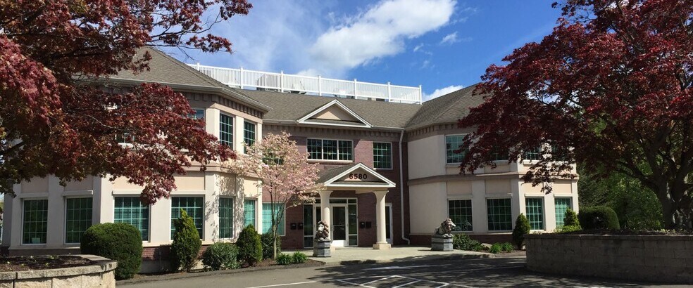 More Photos Of 6580 Main St, Stratford Office For Lease