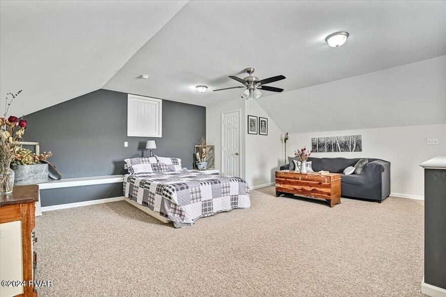 More Photos Of 186 Ledgedale Rd, Lake Ariel Apartments For Sale