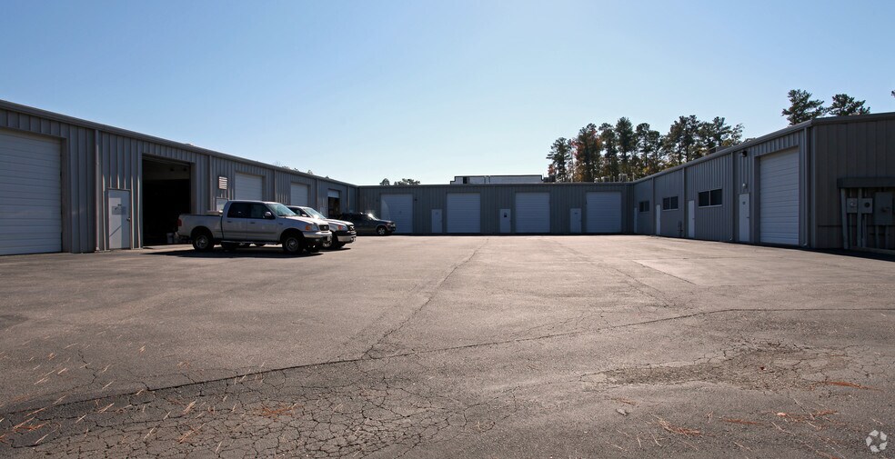 More Photos Of 5621 Departure Dr, Raleigh Light Distribution For Sale