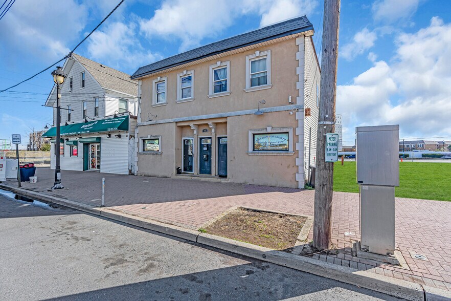 More Photos Of 40 Carr Ave, Keansburg Office Residential For Lease