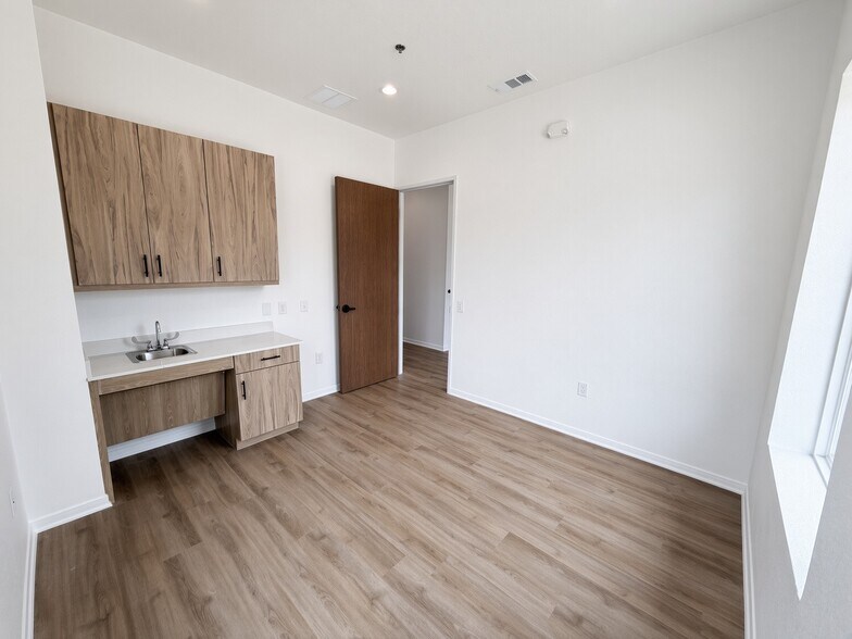 More Photos Of 3925 S Preston Rd, Celina Unknown For Lease