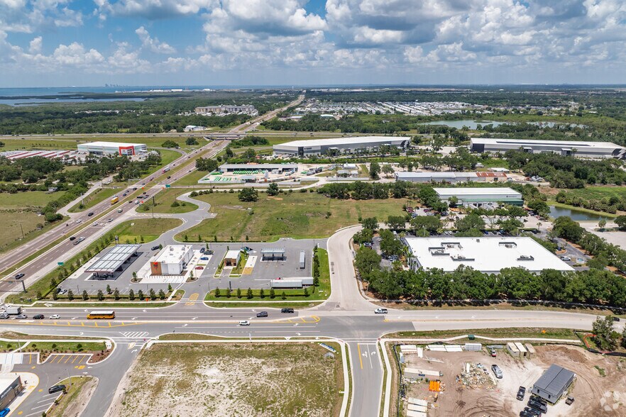 More Photos Of 2511 Corporate Way, Palmetto Light Distribution For Lease