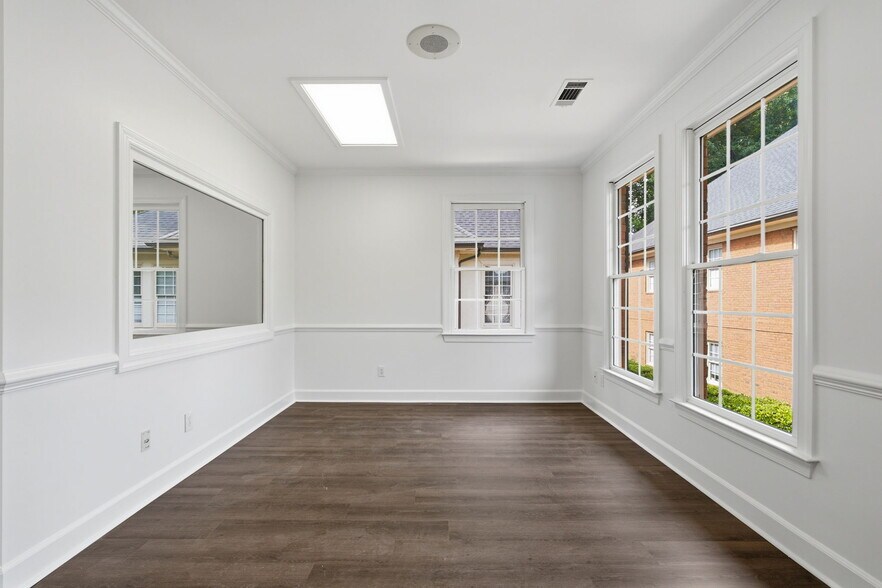 More Photos Of 2856 Johnson Ferry Rd, Marietta Office For Sale